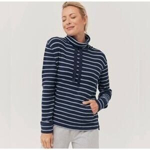 Pact Organic Cotton Waffle Knit Thermal Funnel Neck
Pullover